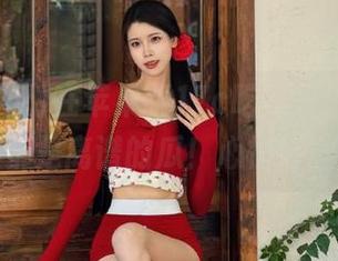 在苹果版17c吃瓜里徘徊，看到的都是离谱的瓜！心情好激动！