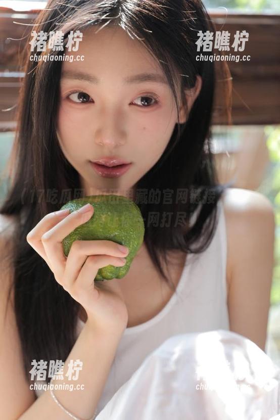 瓜田里藏的官网链接，17吃瓜网让你一网打尽！