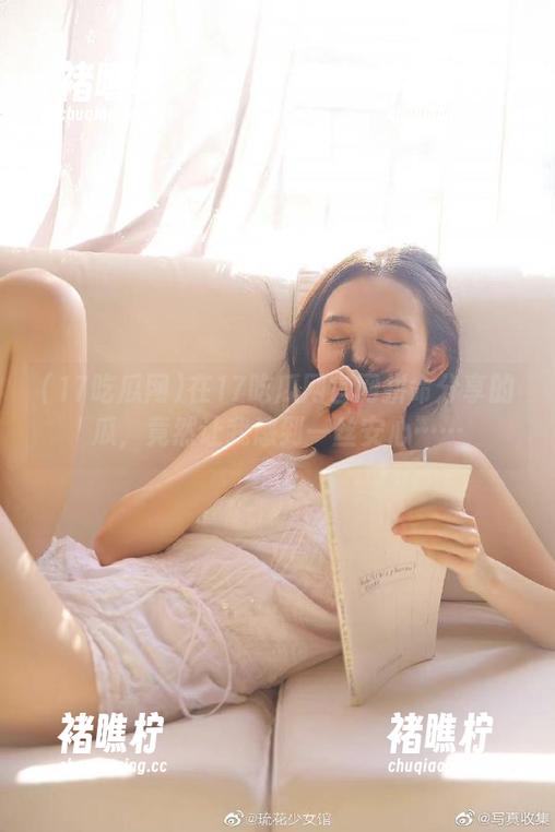 在17吃瓜网官网拼命分享的瓜，竟然让我感到一丝安心……
