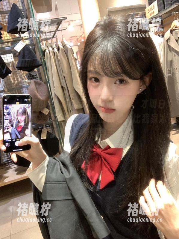 登录17吃瓜群众，才明白了，原来这网络上信息的数量，比我家冰箱里的瓜果还要丰富。