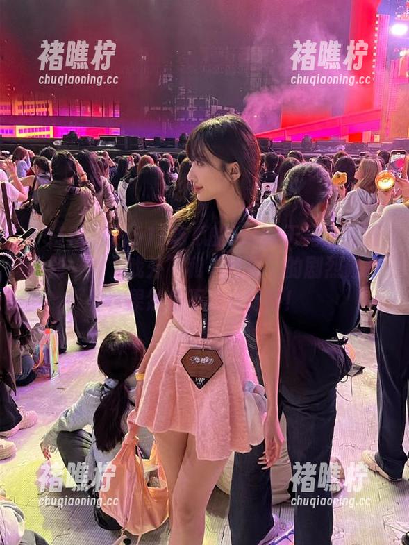 517吃瓜的ios聊天竟让我感受到一种“戏外”和“戏里”的剧烈碰撞，果然是不虚此行啊！