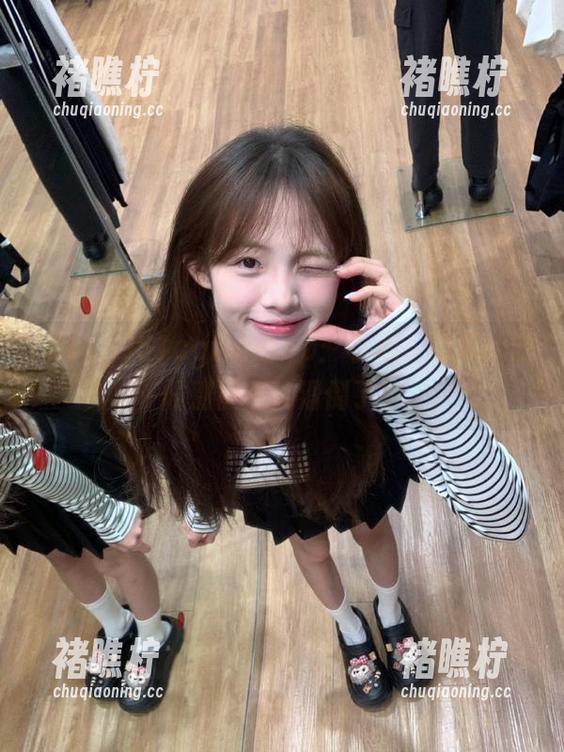 51cgfunapp：小心，吃瓜的时候别被瓜皮滑倒了！