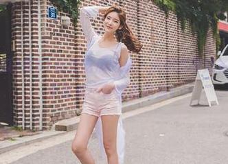 在51在线吃瓜网站，瓜都能吃成多元宇宙，时不时来一轮穿越吃瓜！