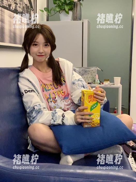 在ios上翻xgua5.tv，顺便感受一下互联网的奇幻旅程！