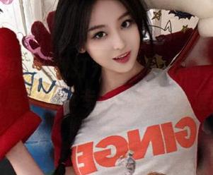 我打开人人吃瓜网，瞬间感觉自己是个分享专家，话题一波接一波