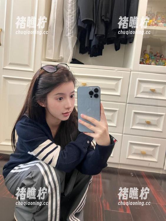 免费吃瓜网让你在线综艺界游走，靠谱吗？