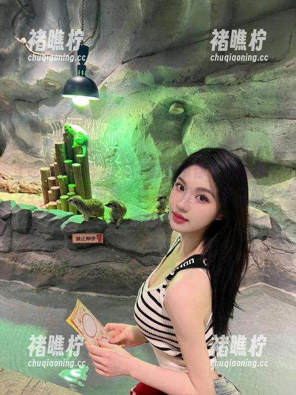 吃瓜不打烊带你永久畅游，24小时视频追踪，真是“爱豆”该有的全都在！
