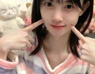 一不小心走入吃瓜天堂的入口，我就被“新瓜”轰炸了，脚都站不稳！