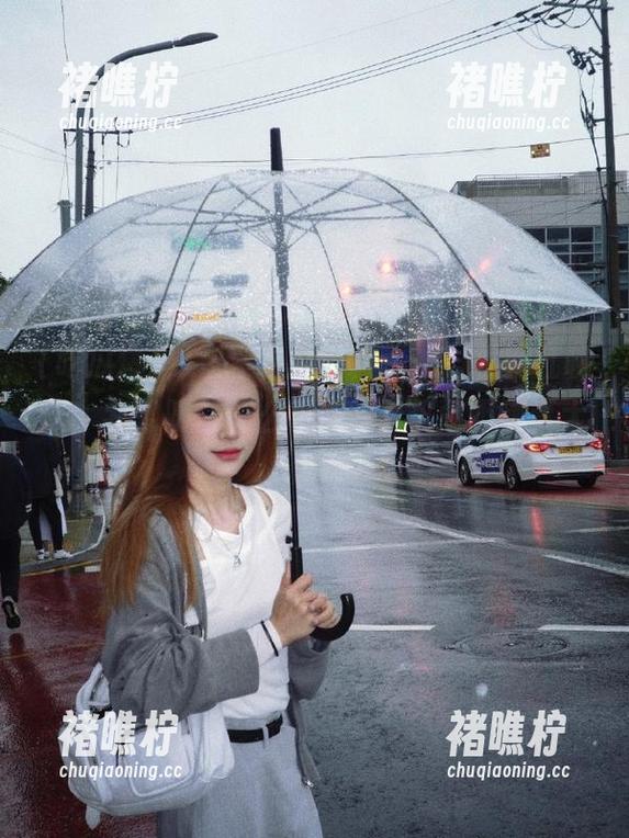 在“吃瓜爆料app”看网红聊天，我才明白什么叫做“看热闹不嫌事大”