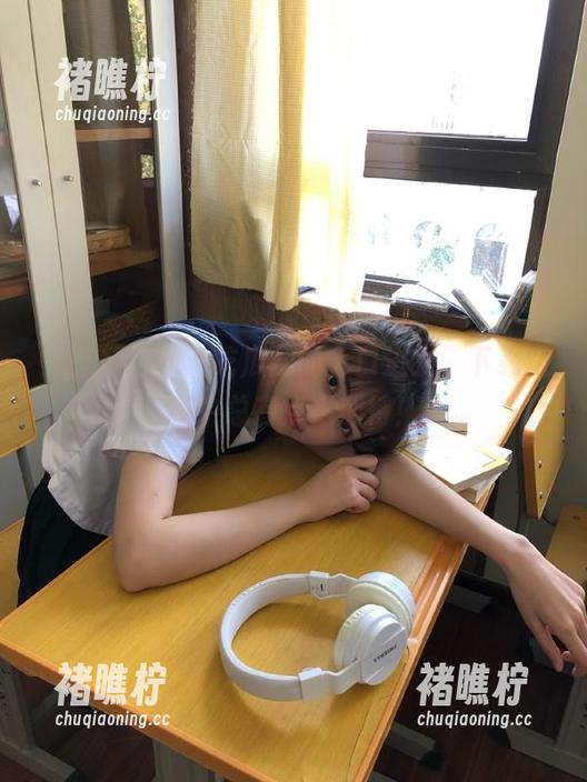 向着吃瓜网的入口进发，下载过程中总有点小期待！