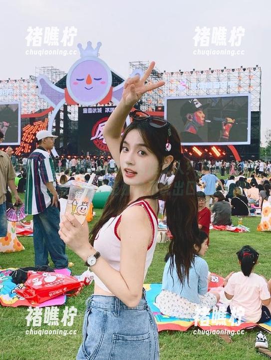 女人何苦为难女人？下载166fun.热点黑料感受那种不说出口的心酸吧