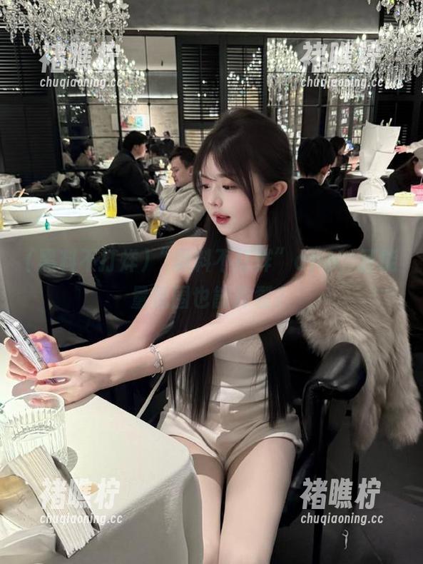 “黑料不打烊”app，正能量氛围也能炸裂？