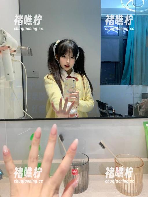 一打开“zztt40su黑料不打烊苹果版”，觉得自己是不是能秒变小红帽，闲逛在八卦森林里？