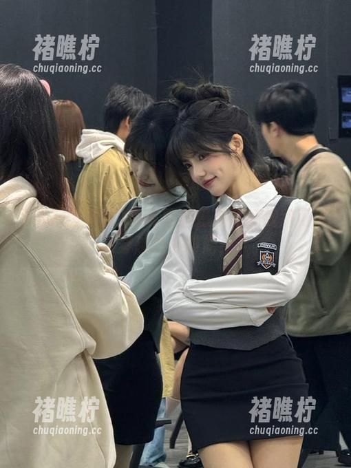 听说黑料爆料网的线路可以穿越八卦时间！