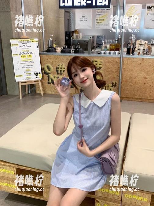 我在黑料社区官网入口旁观，观看阳光与暗影交织的瓜皮，杀时间的好去处。