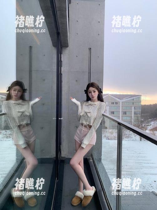 上了一趟黑料福利社的网页，莫名觉得自己变得八卦了。
