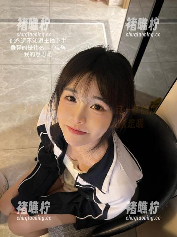 黑料网址首页：这一季的瓜藏得可真深，别等着别人搬走哦
