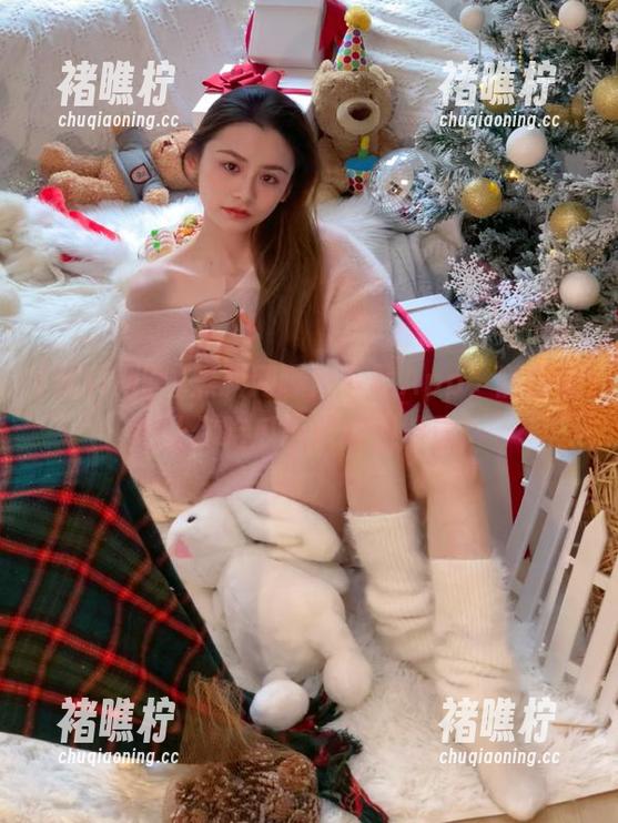 黑料网曝：下载App，随时随地让你吃瓜兼获取正能量！