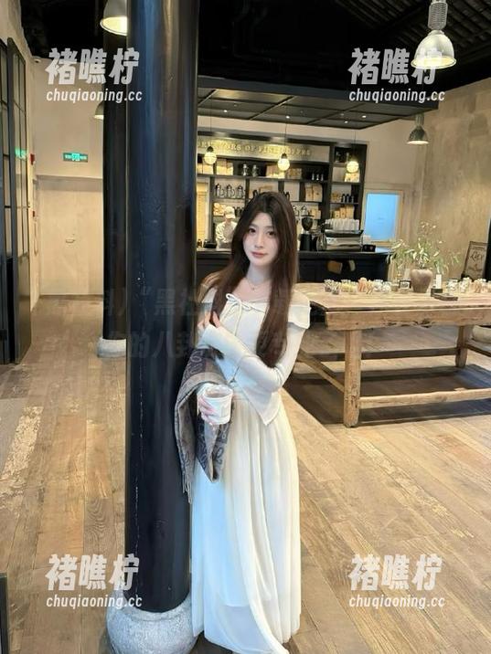 “黑社料”下载之后，你会发现你的八卦应该更专业了喔！