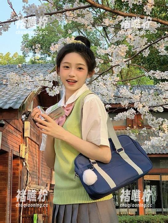 黑网料 黑网料,点击那神秘的入口,心里竟有点小期待…